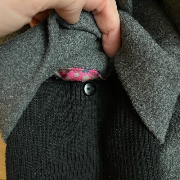 Grey Button wool blend coat with removable lower sleeves. - Picture 3 of 10